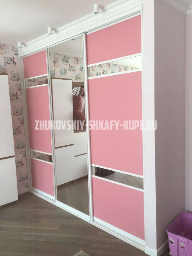 Шкафы в спальню Жуковский